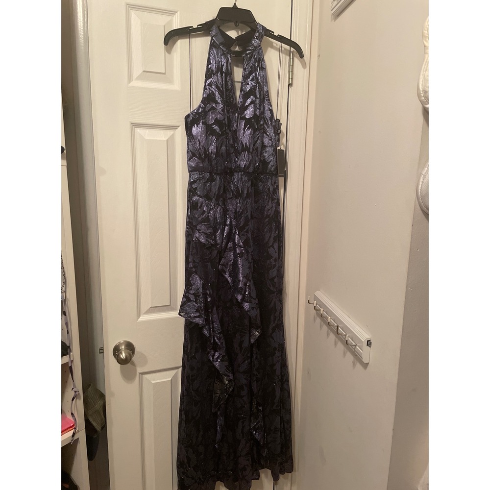 Adrianna Papell Women's Halter Crinkle Metallic Gown